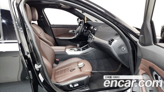 BMW 3-Series 320i Touring M Sports