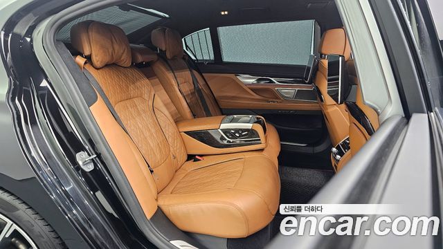 BMW 7-Series 740Li xDrive M Sport Package