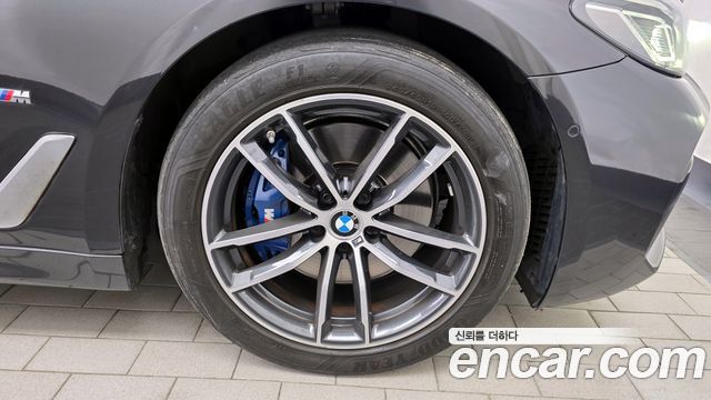 BMW 5-Series 523d M Sport