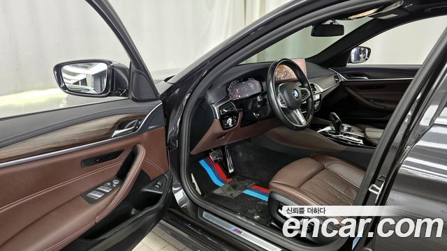 BMW 5-Series 523d M Sport