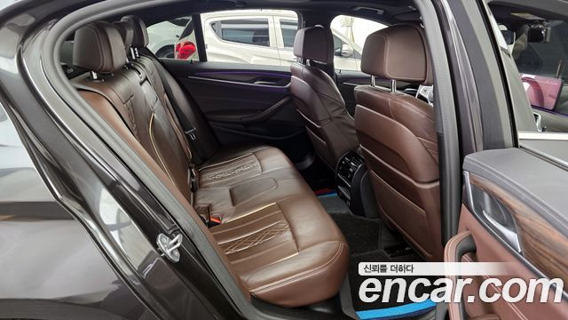 BMW 5-Series 523d M Sport