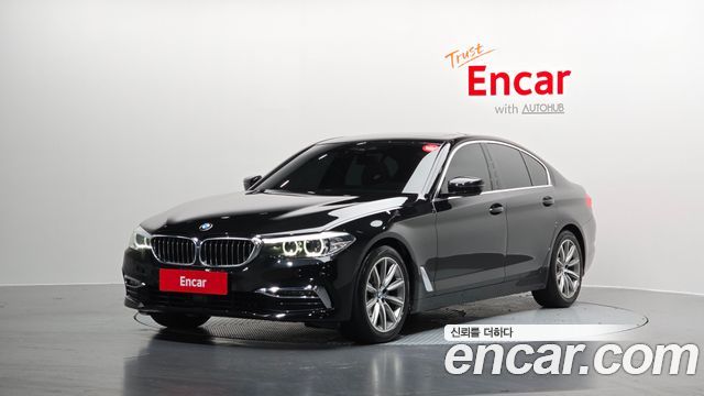 BMW 5-Series 520i Luxury