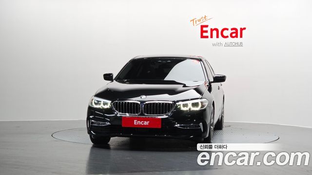BMW 5-Series 520i Luxury