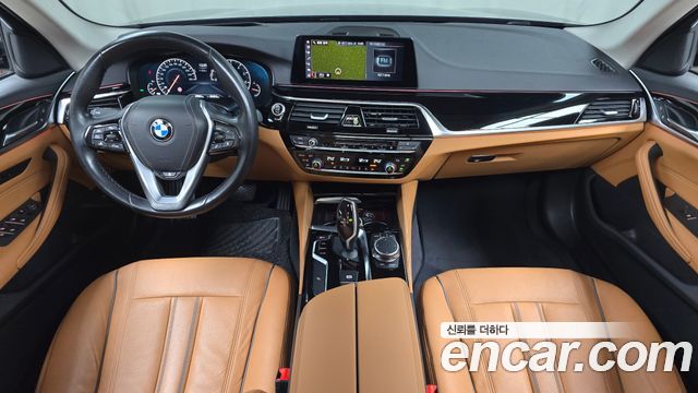 BMW 5-Series 520i Luxury