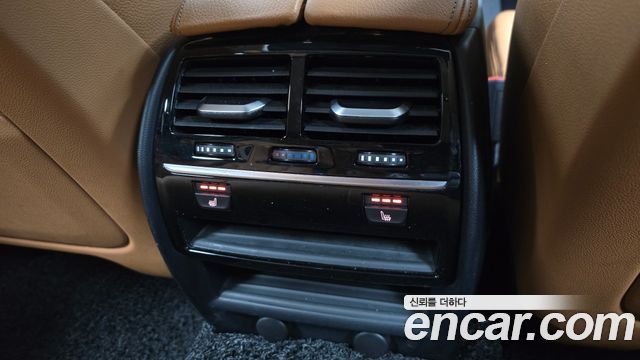 BMW 5-Series 520i Luxury