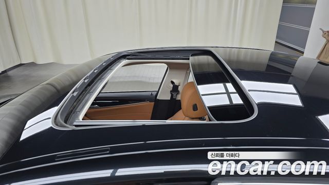 BMW 5-Series 520i Luxury