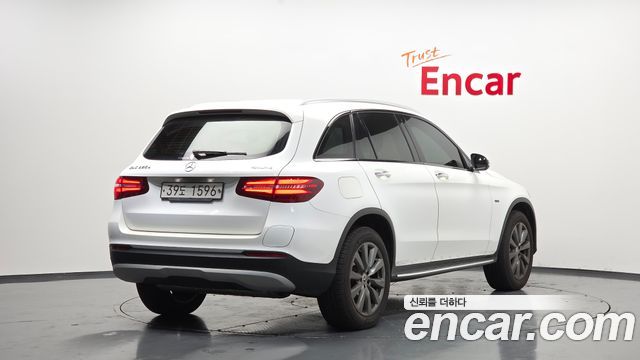 Mercedes-Benz GLC-Class GLC350e 4MATIC
