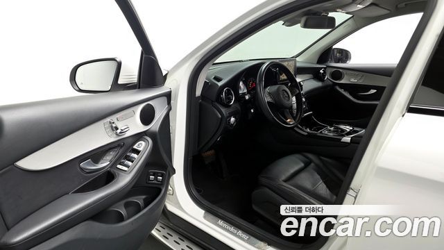 Mercedes-Benz GLC-Class GLC350e 4MATIC