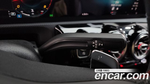 Mercedes-Benz CLA-Class CLA250 4MATIC