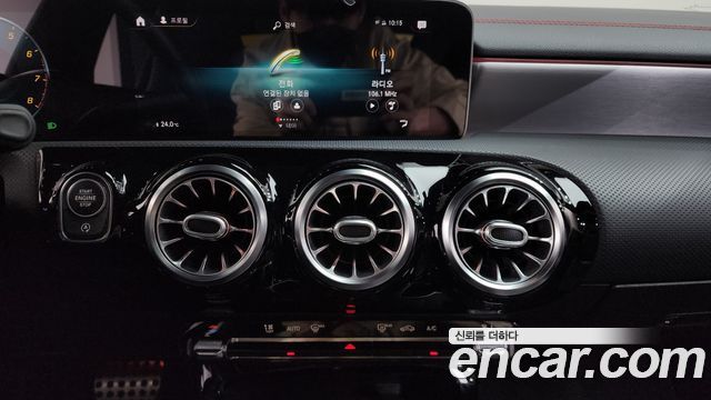 Mercedes-Benz CLA-Class CLA250 4MATIC