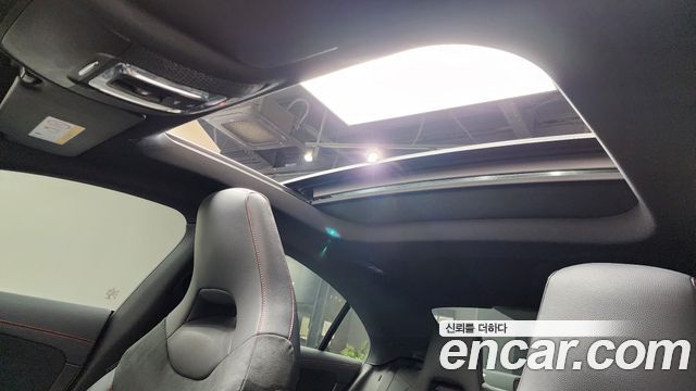 Mercedes-Benz CLA-Class CLA250 4MATIC