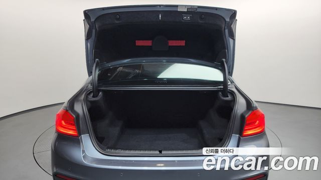 BMW 5-Series 520d M Sport Package Plus