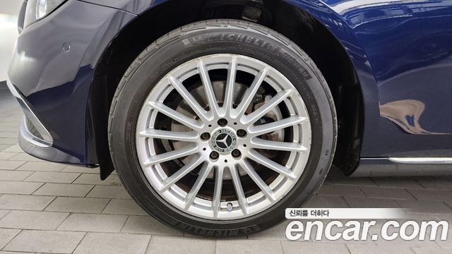 Mercedes-Benz E-Class E220d 4MATIC Exclusive