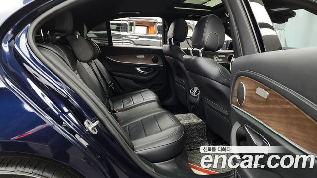 Mercedes-Benz E-Class E220d 4MATIC Exclusive