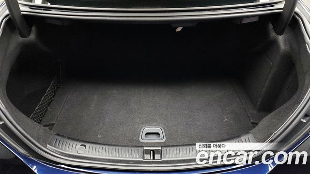 Mercedes-Benz E-Class E220d 4MATIC Exclusive