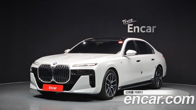 BMW 7-Series 740i xDrive M Sport