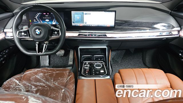 BMW 7-Series 740i xDrive M Sport