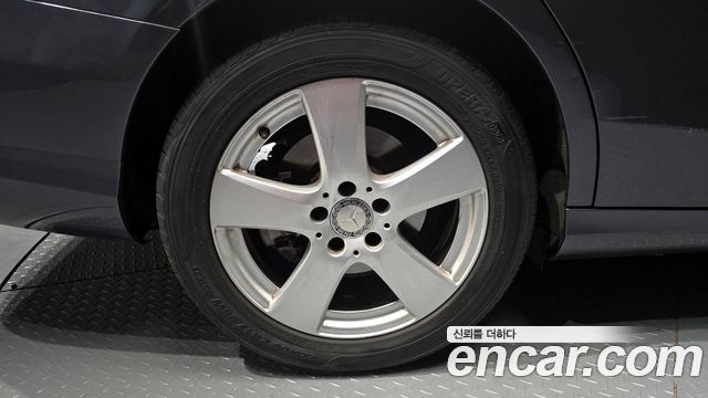 Mercedes-Benz C-Class C200