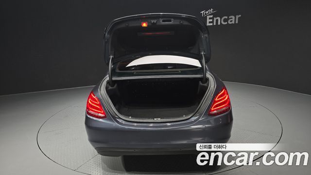 Mercedes-Benz C-Class C200