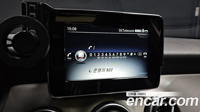 Mercedes-Benz GLA-Class GLA220 Premium