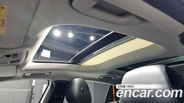 Mercedes-Benz GLA-Class GLA220 Premium