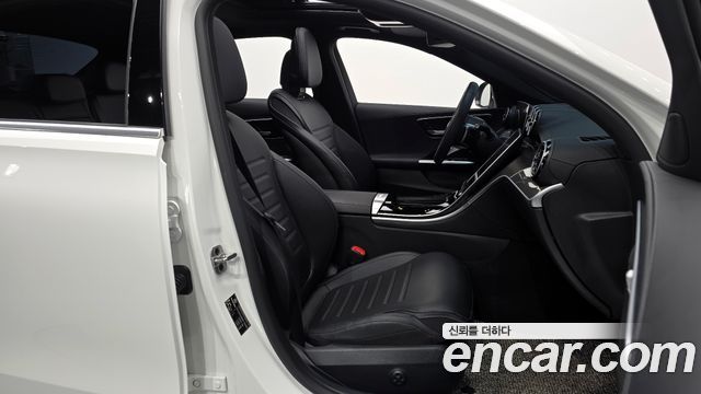 Mercedes-Benz C-Class C200 AMG Line