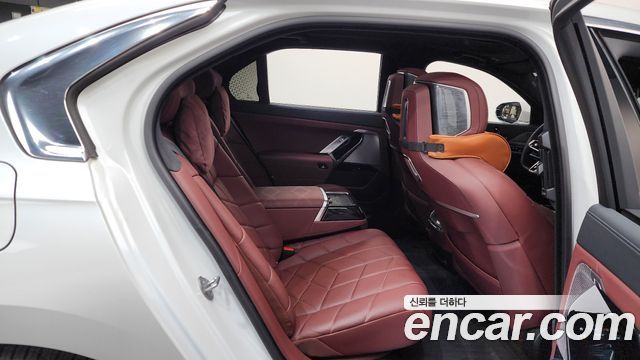 BMW 7-Series 740d xDrive M Sport