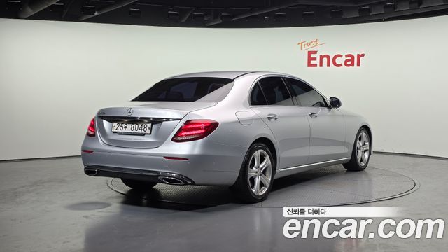 Mercedes-Benz E-Class E220d Avantgarde