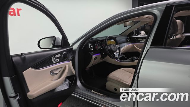 Mercedes-Benz E-Class E220d Avantgarde