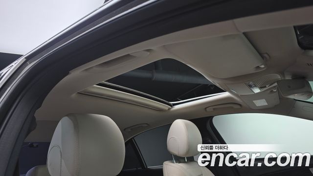 Mercedes-Benz E-Class E220d Avantgarde
