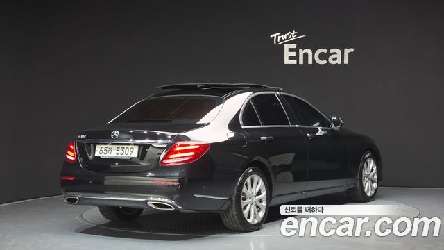 Mercedes-Benz E-Class E300 Exclusive