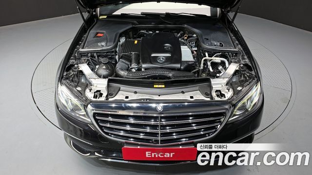 Mercedes-Benz E-Class E300 Exclusive