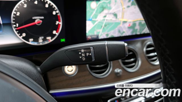 Mercedes-Benz E-Class E300 Exclusive