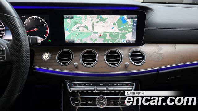 Mercedes-Benz E-Class E300 Exclusive