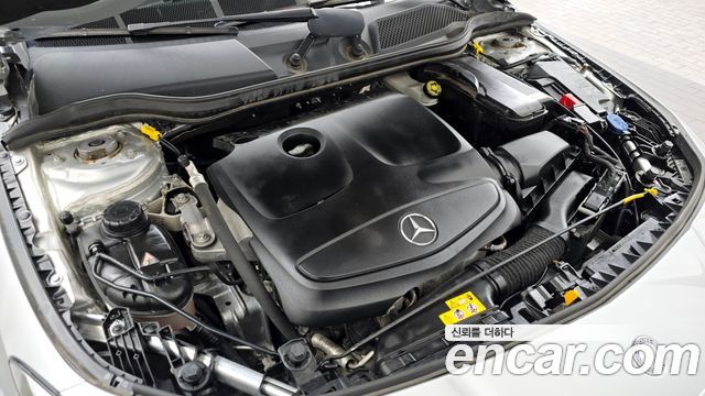 Mercedes-Benz CLA-Class CLA250 4MATIC AMG Line