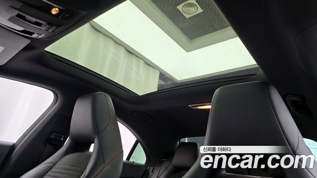 Mercedes-Benz CLA-Class CLA250 4MATIC AMG Line