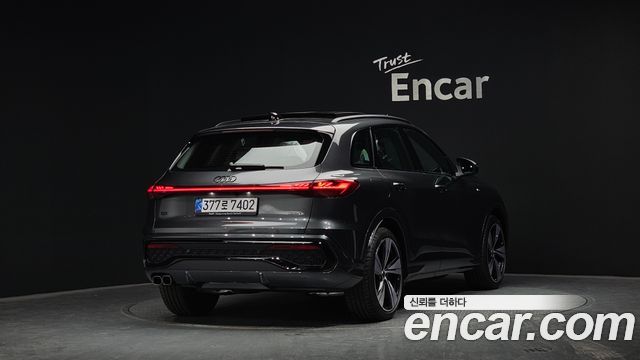 Audi Q5 40 TDI Quattro S Line Black Edition