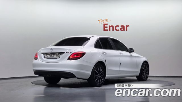 Mercedes-Benz C-Class C200