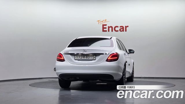 Mercedes-Benz C-Class C200