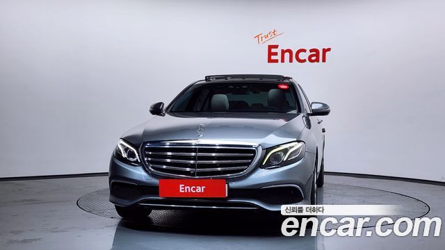 Mercedes-Benz E-Class E300 4MATIC Exclusive