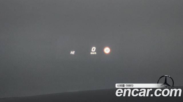 Mercedes-Benz E-Class E300 4MATIC Exclusive