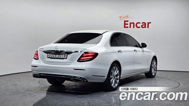 Mercedes-Benz E-Class E220d Exclusive