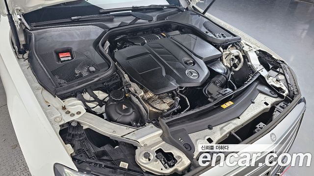 Mercedes-Benz E-Class E220d Exclusive