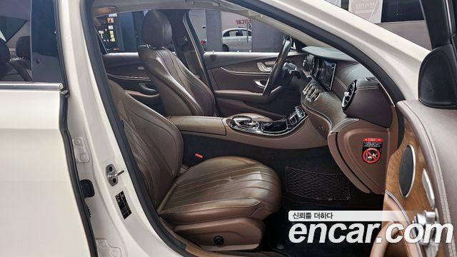 Mercedes-Benz E-Class E220d Exclusive