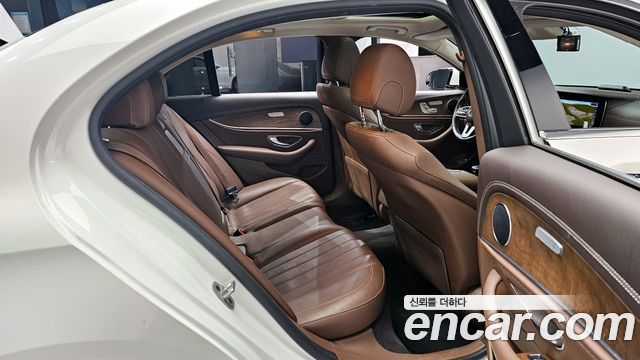 Mercedes-Benz E-Class E220d Exclusive