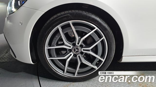 Mercedes-Benz E-Class E220d 4MATIC AMG Line