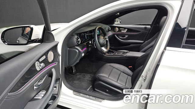Mercedes-Benz E-Class E220d 4MATIC AMG Line