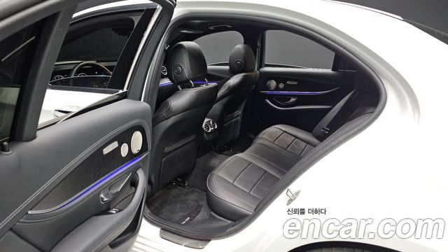 Mercedes-Benz E-Class E220d 4MATIC AMG Line