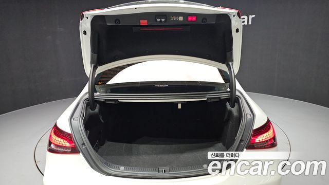 Mercedes-Benz E-Class E220d 4MATIC AMG Line