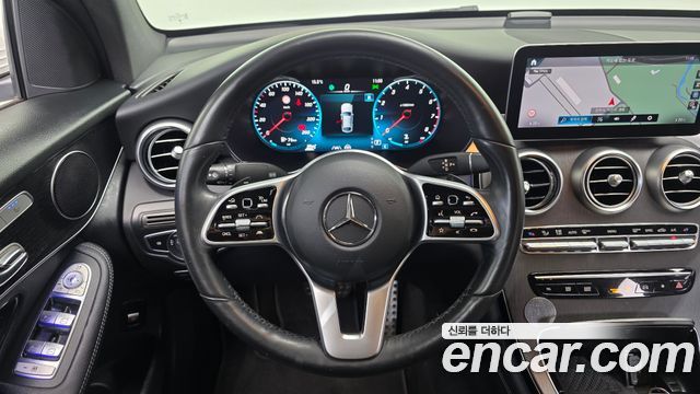 Mercedes-Benz GLC-Class GLC300 4MATIC Premium Coupe
